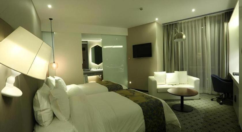 Shanghai Bund South China Harbour View Hotel Bagian luar foto